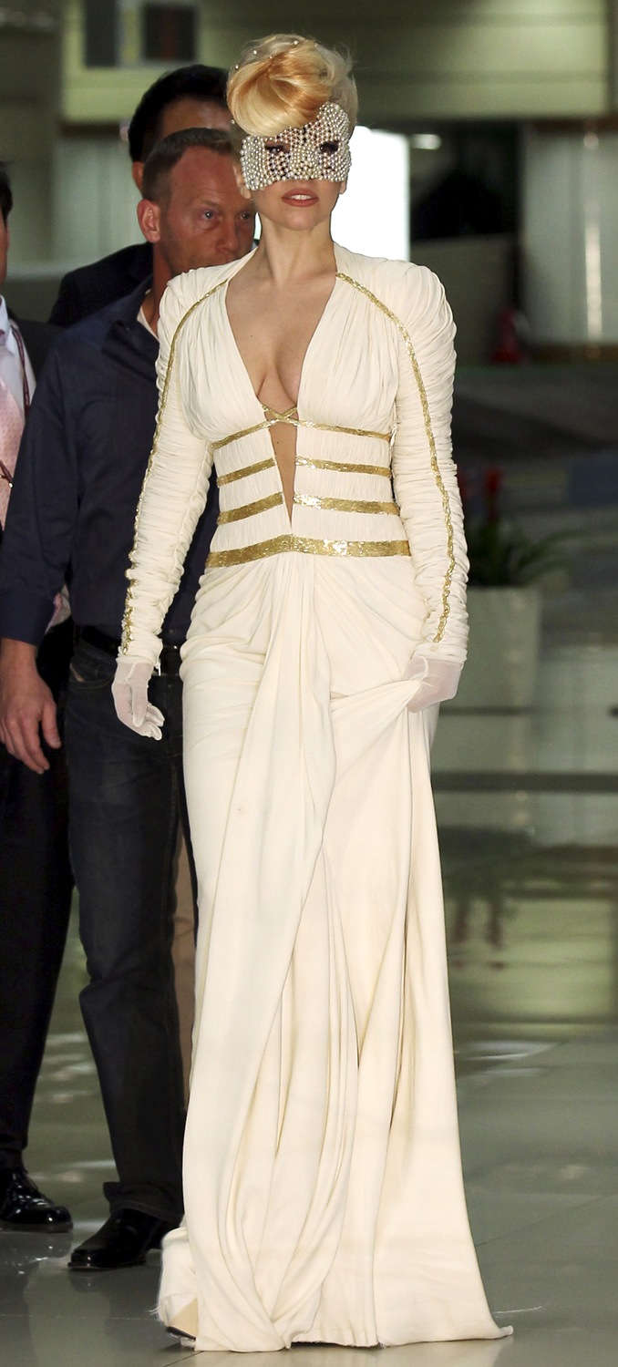 2012_gaga_en_corea.jpg