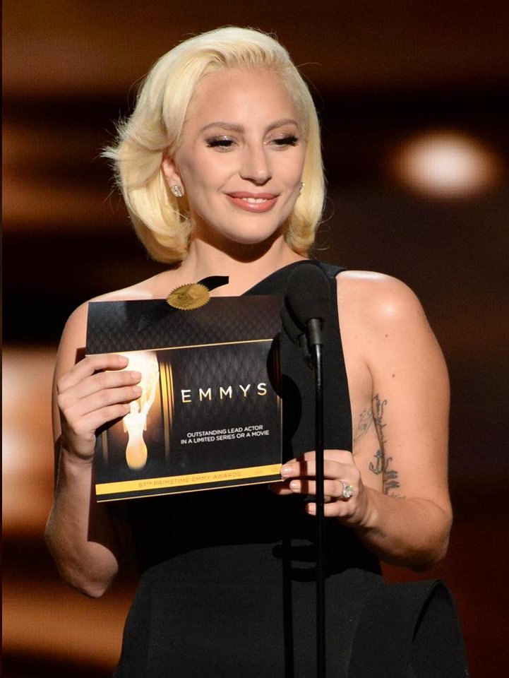 emmy_nueva.jpg (638&times;960)