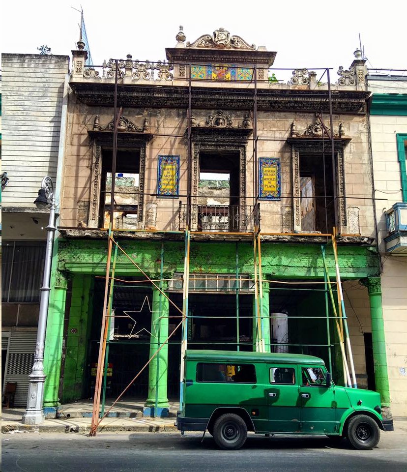 lastimas_de_edificios.jpg (828×960)